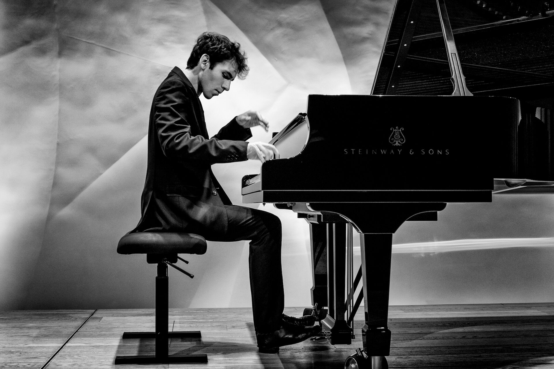 © Martin Raphael Martiq